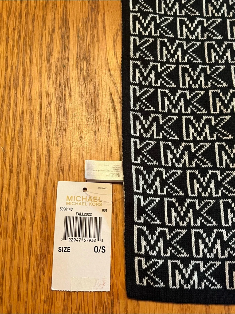 Michael Kors Black & Cream MK Logo Reversible Scarf NWT